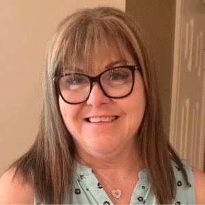 Meet your Posher, Kelli